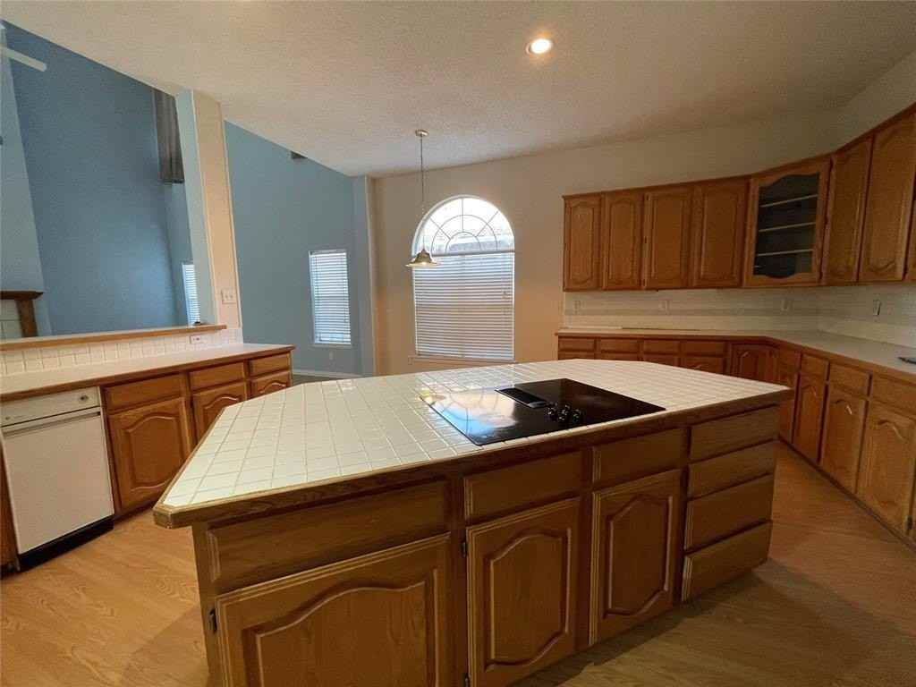 4533 Reunion Dr - Photo 7 of 23