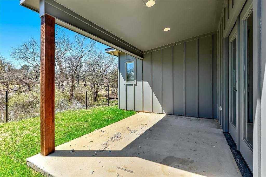 3060 W Crawford St #501 - Photo 2 of 19