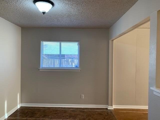 1904 Starling Ct - Photo 4 of 11