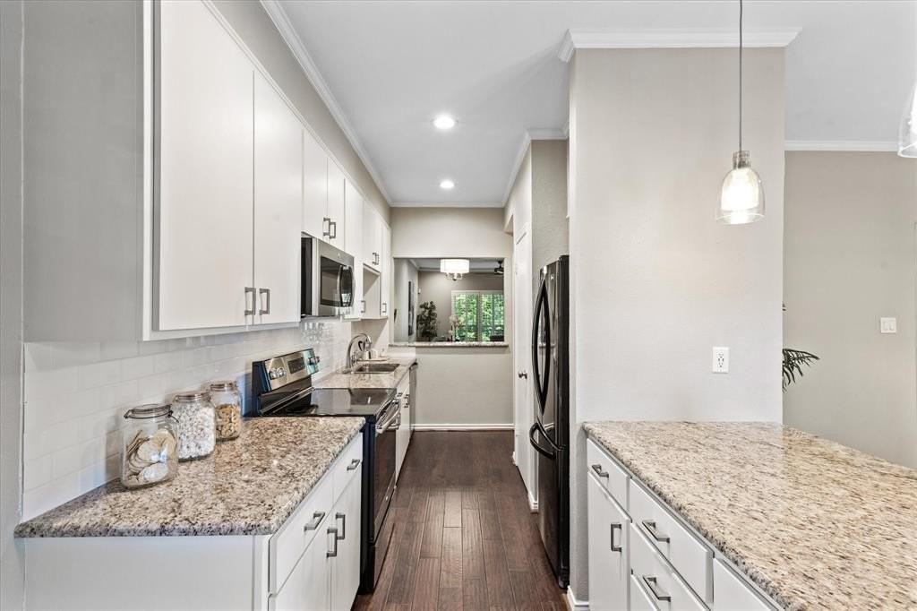 4403 Bellaire Dr S #224S - Photo 6 of 15