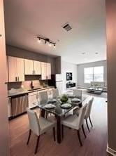 112 E Greenhill Ln - Photo 3 of 9