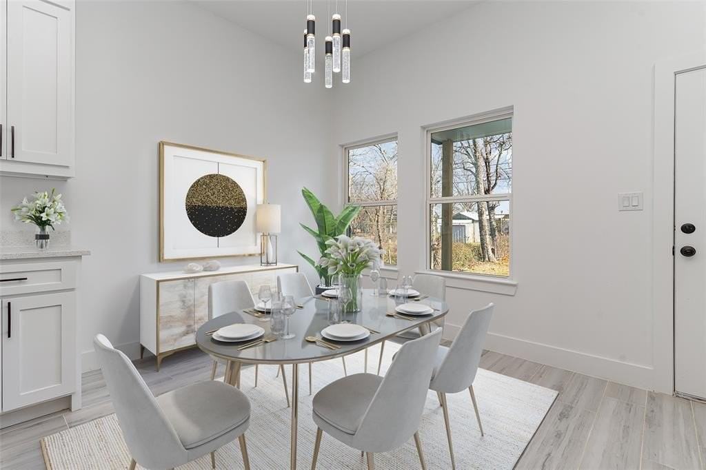 1813 Wellington St - Photo 4 of 26