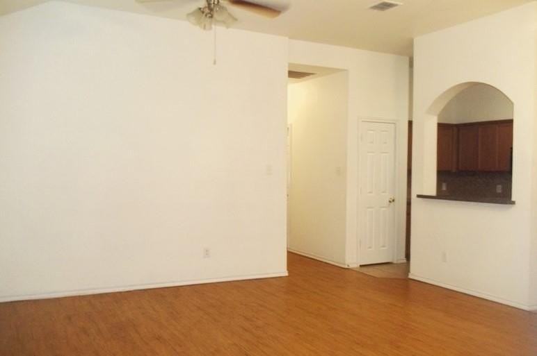 1208 Redman Ave - Photo 3 of 10