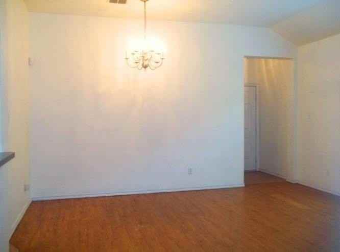 1208 Redman Ave - Photo 4 of 10