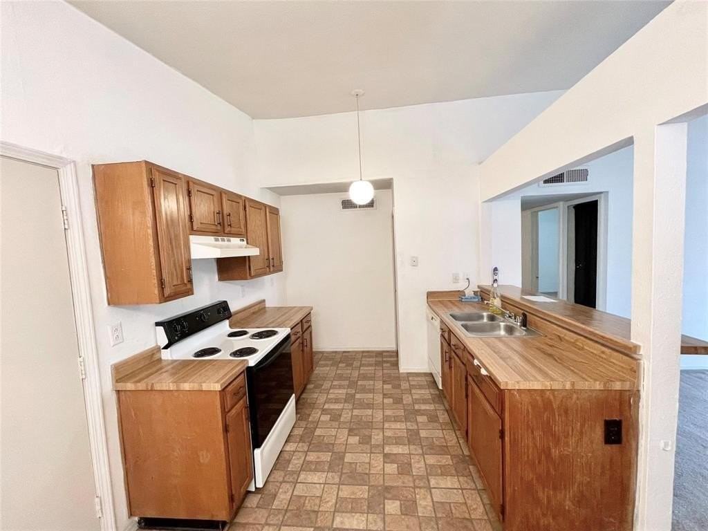 9551 Kerrville St - Photo 5 of 12