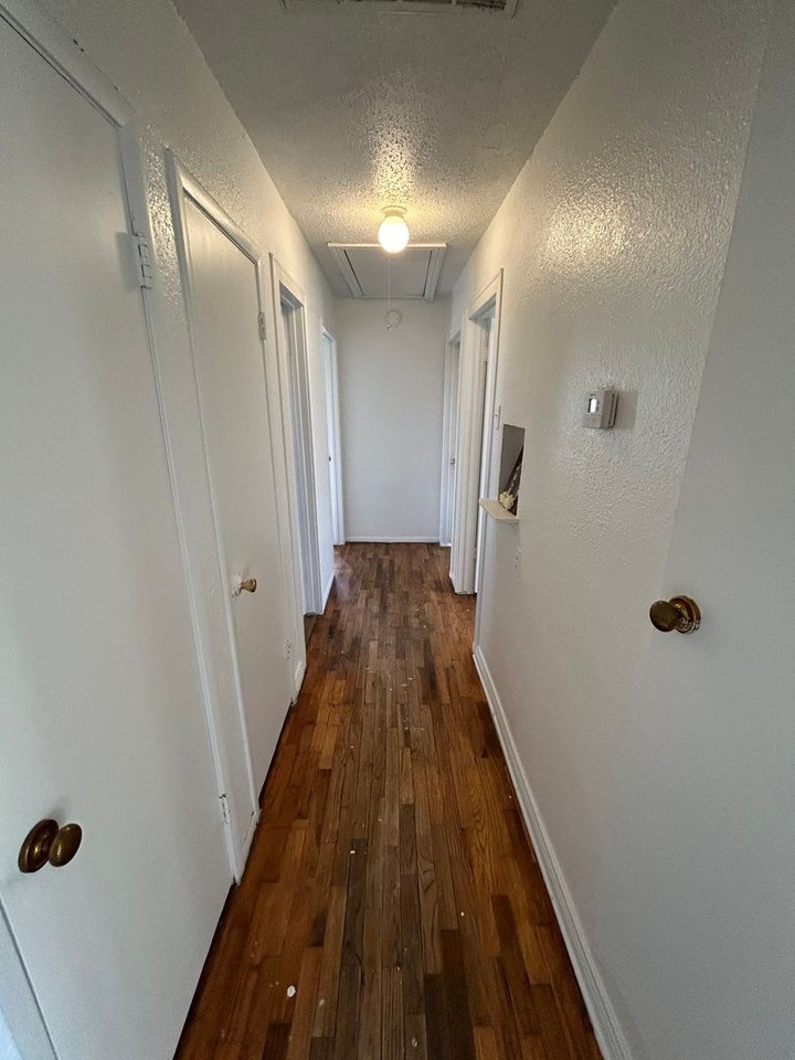 1103 Belew St - Photo 4 of 13