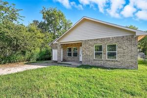 featured image of 4517 Henry St