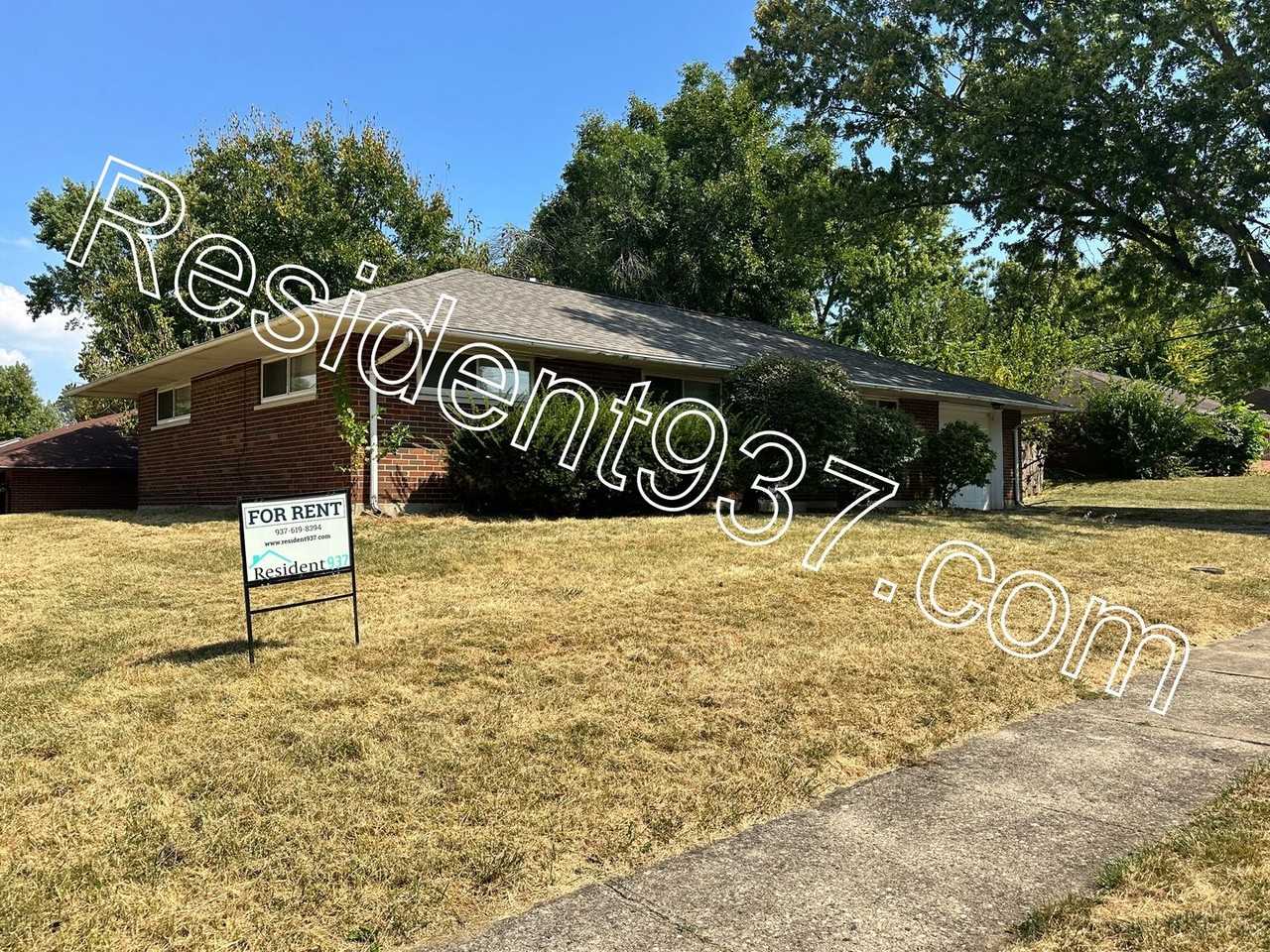 2295 Milesburn Dr - Photo 2 of 15