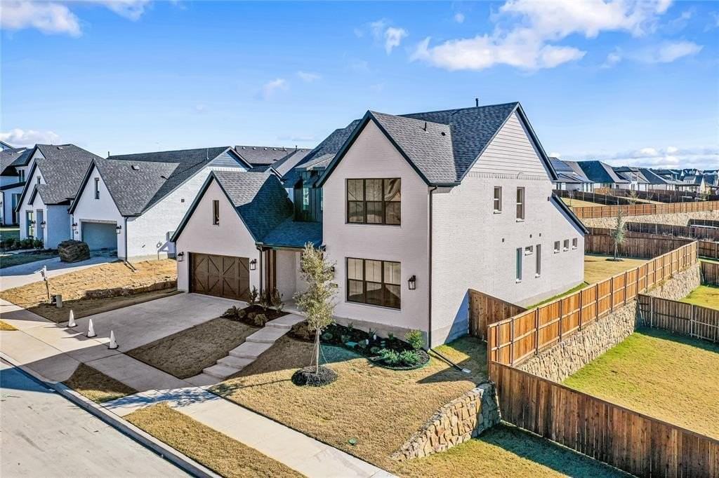 7129 Aves St - Photo 2 of 23