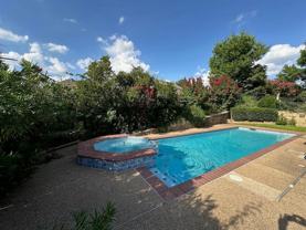 600 Huntersridge Ct - Photo 1 of 1