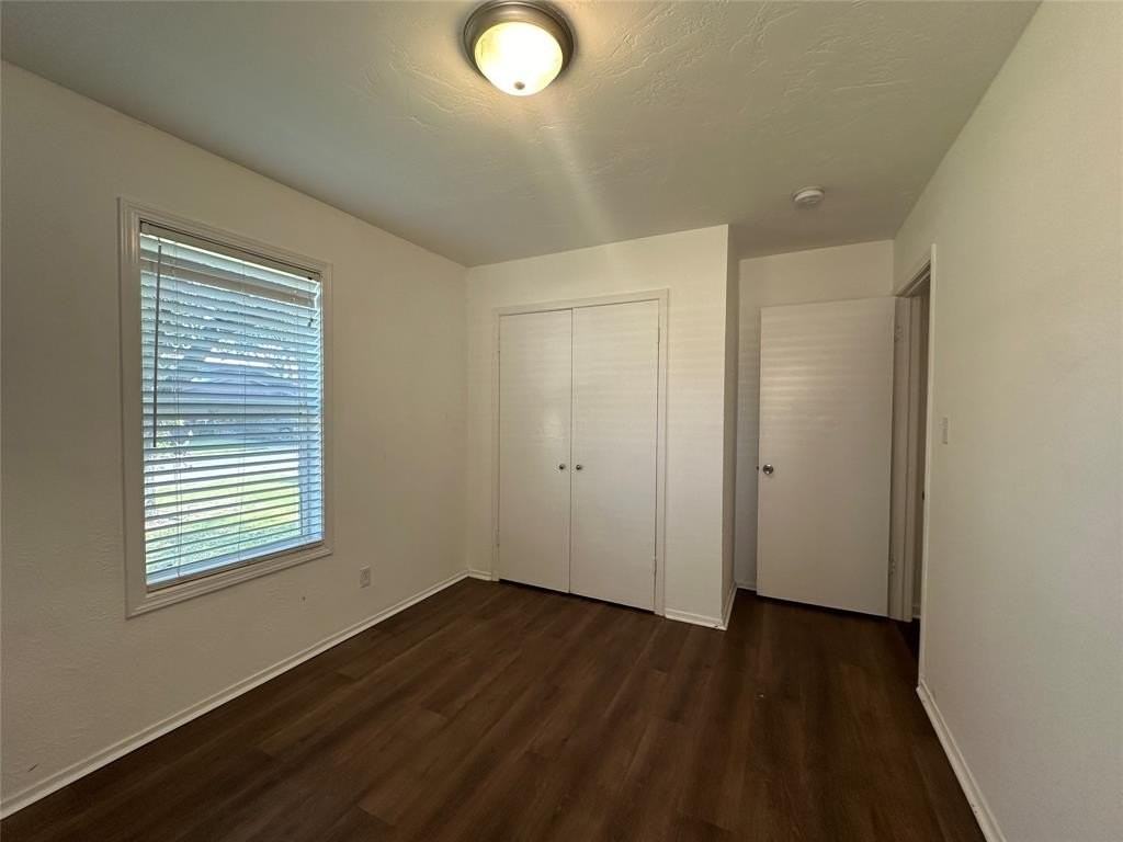 330 E Wilson Ave - Photo 6 of 18