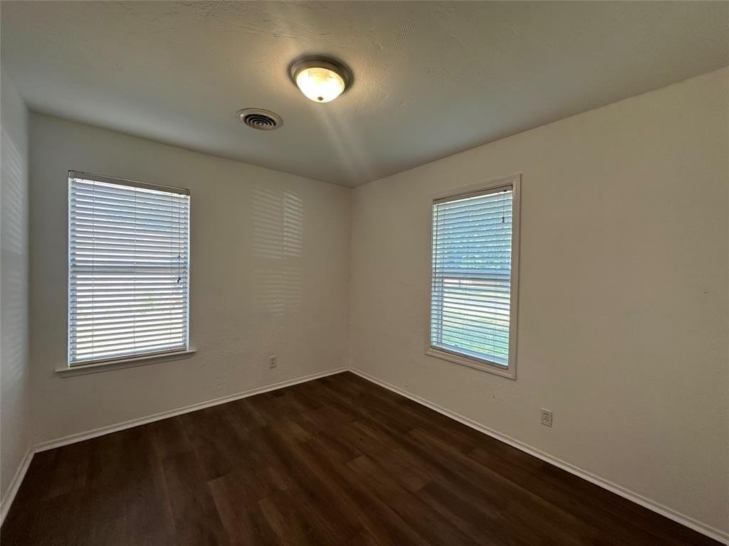 330 E Wilson Ave - Photo 7 of 18