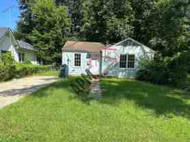 1712 University Ave - Photo 1 of 1