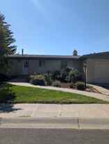 675 University Dr - Photo 1 of 1