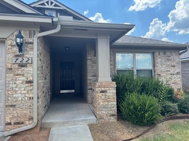 722 Blue Fish Road - Photo 2 of 32