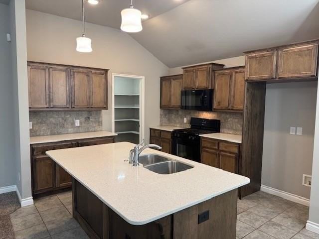 722 Blue Fish Road - Photo 7 of 32