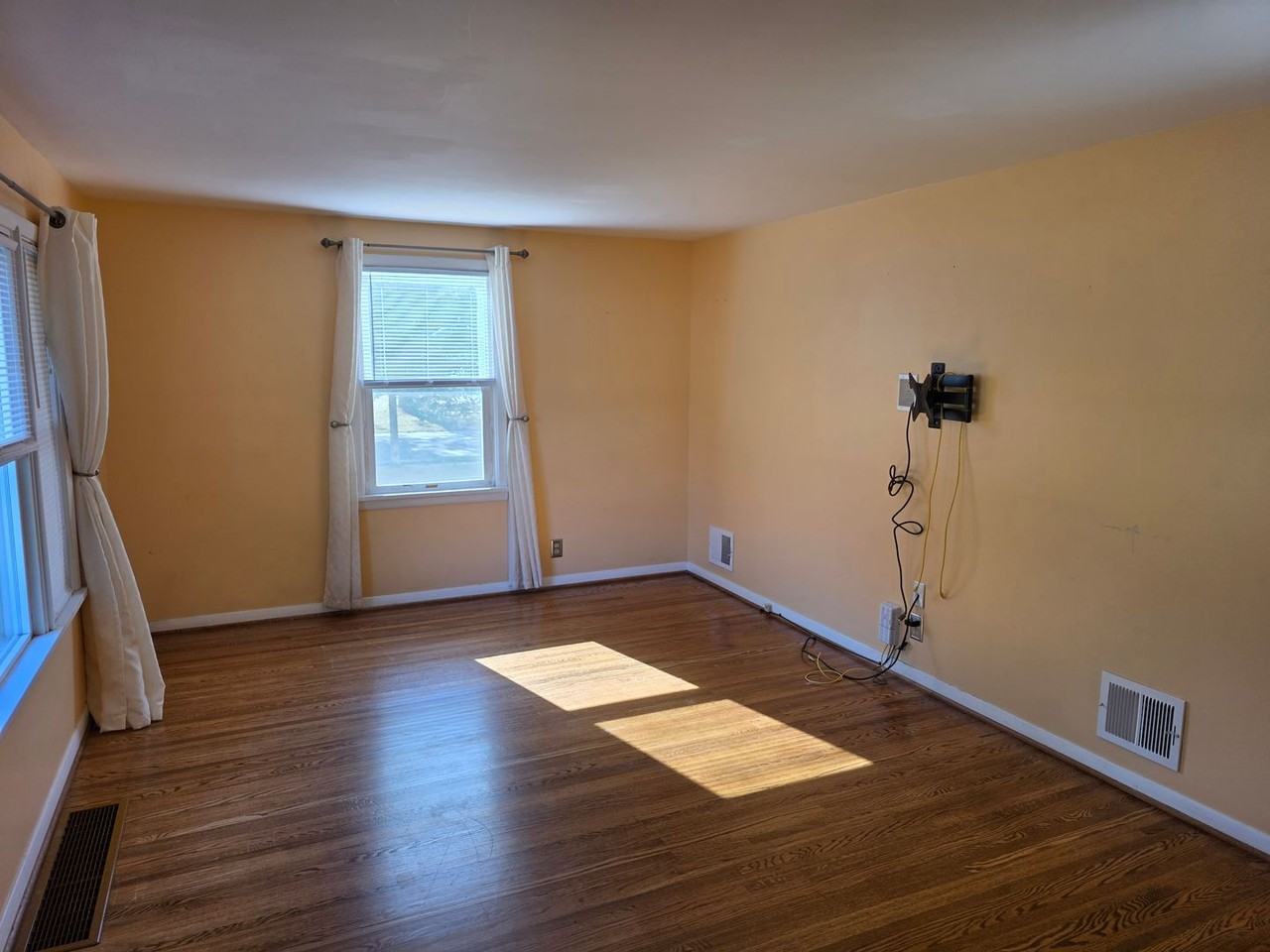 264 Harvest Dr - Photo 4 of 13