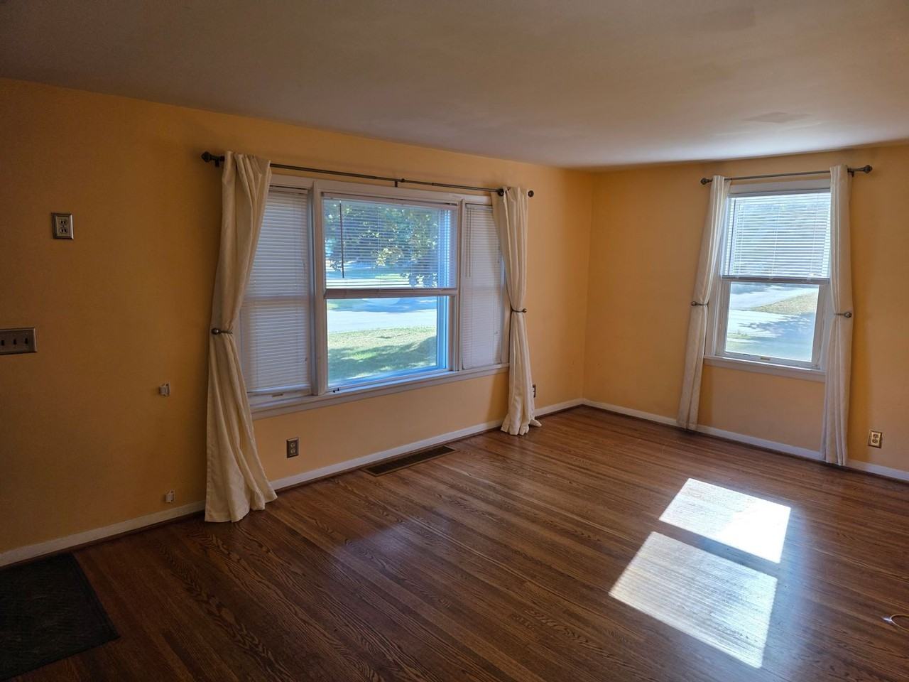 264 Harvest Dr - Photo 5 of 13