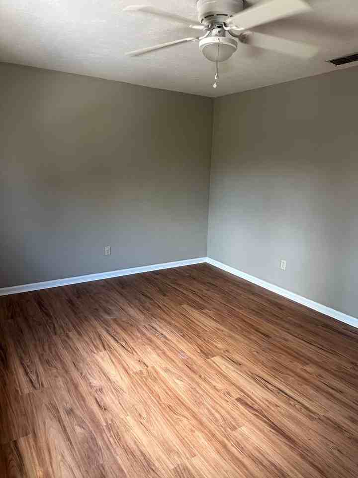 1640 Willow Bend Way - Photo 4 of 15