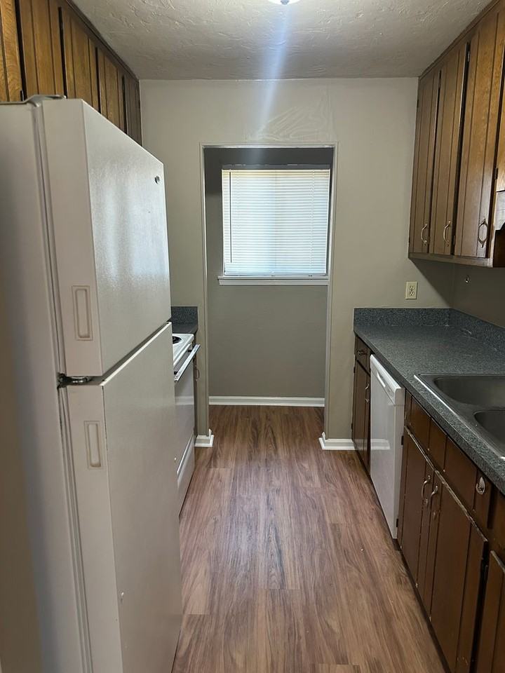 1640 Willow Bend Way - Photo 6 of 15