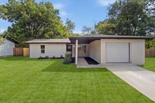 2818 Holiday Dr - Photo 1 of 1