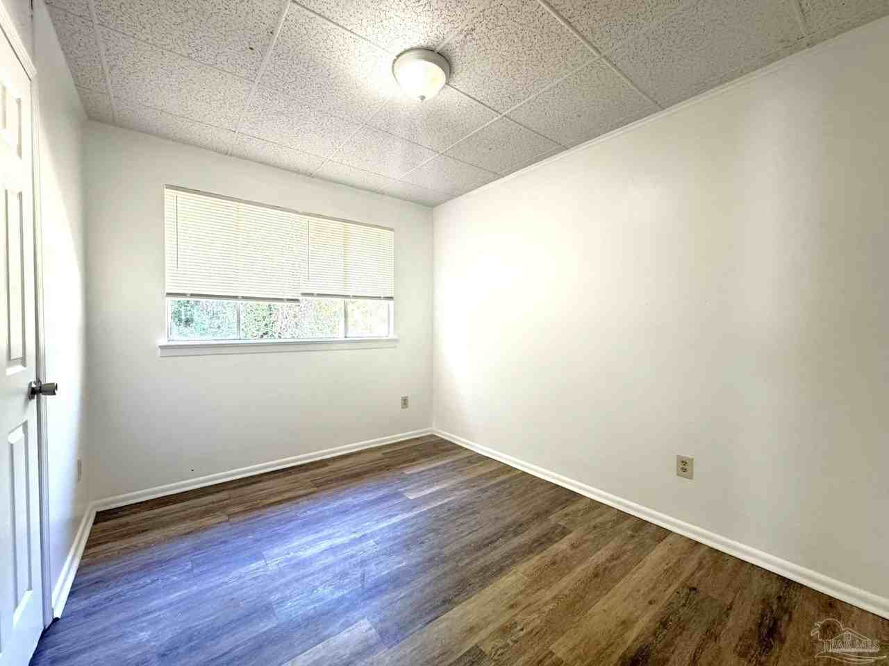 4509 Versailles Dr - Photo 2 of 9