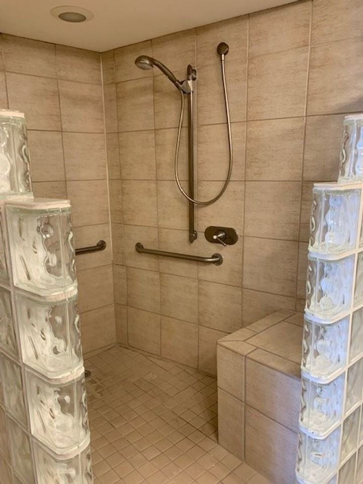 6710 Hawaii Kai Dr - Photo 7 of 34