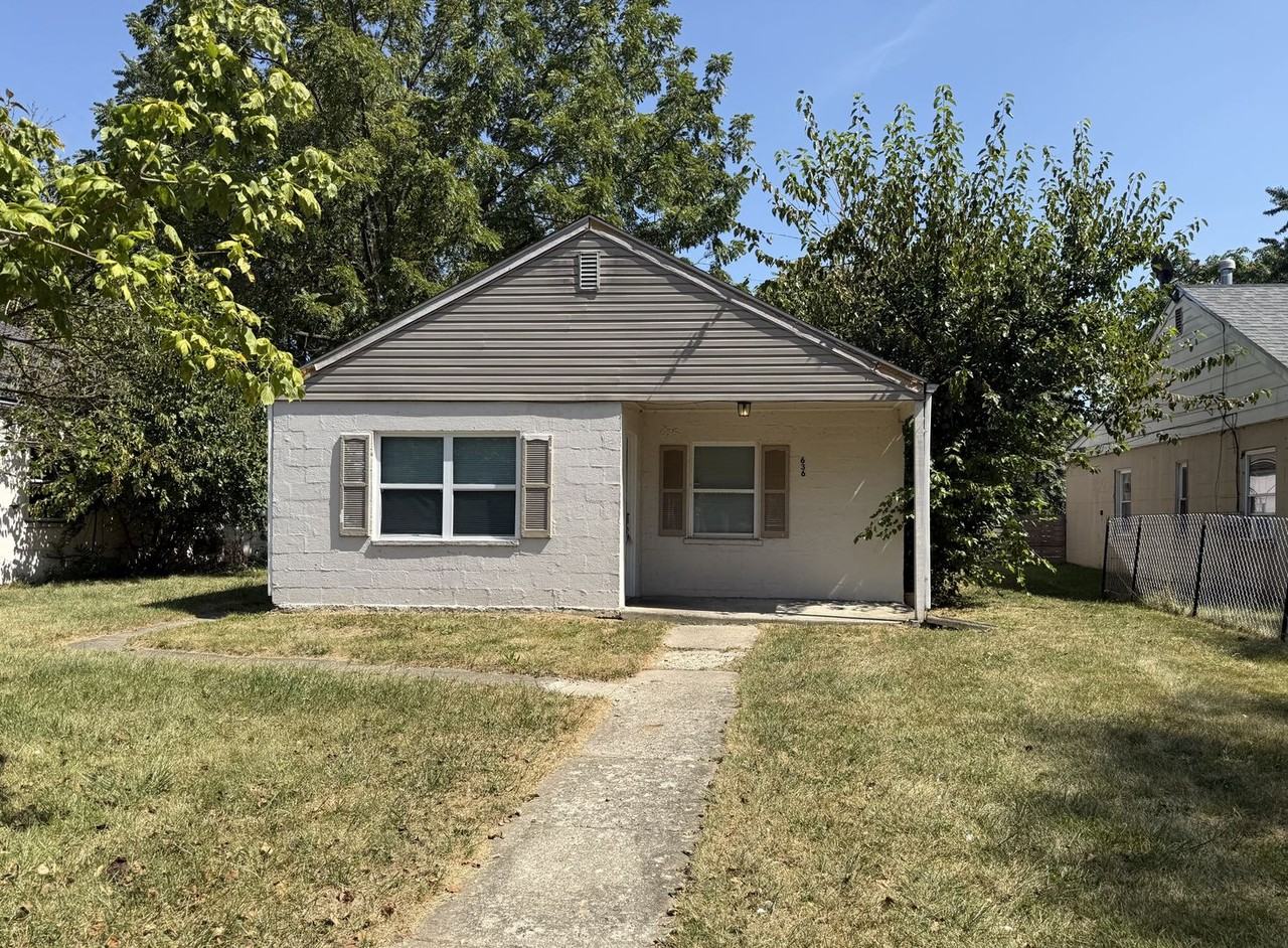 636 South Wheatland Avenue - Photo 2 of 11