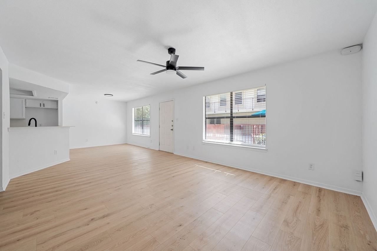 Azulina Gardens (Plaza Court) - Photo 5 of 50