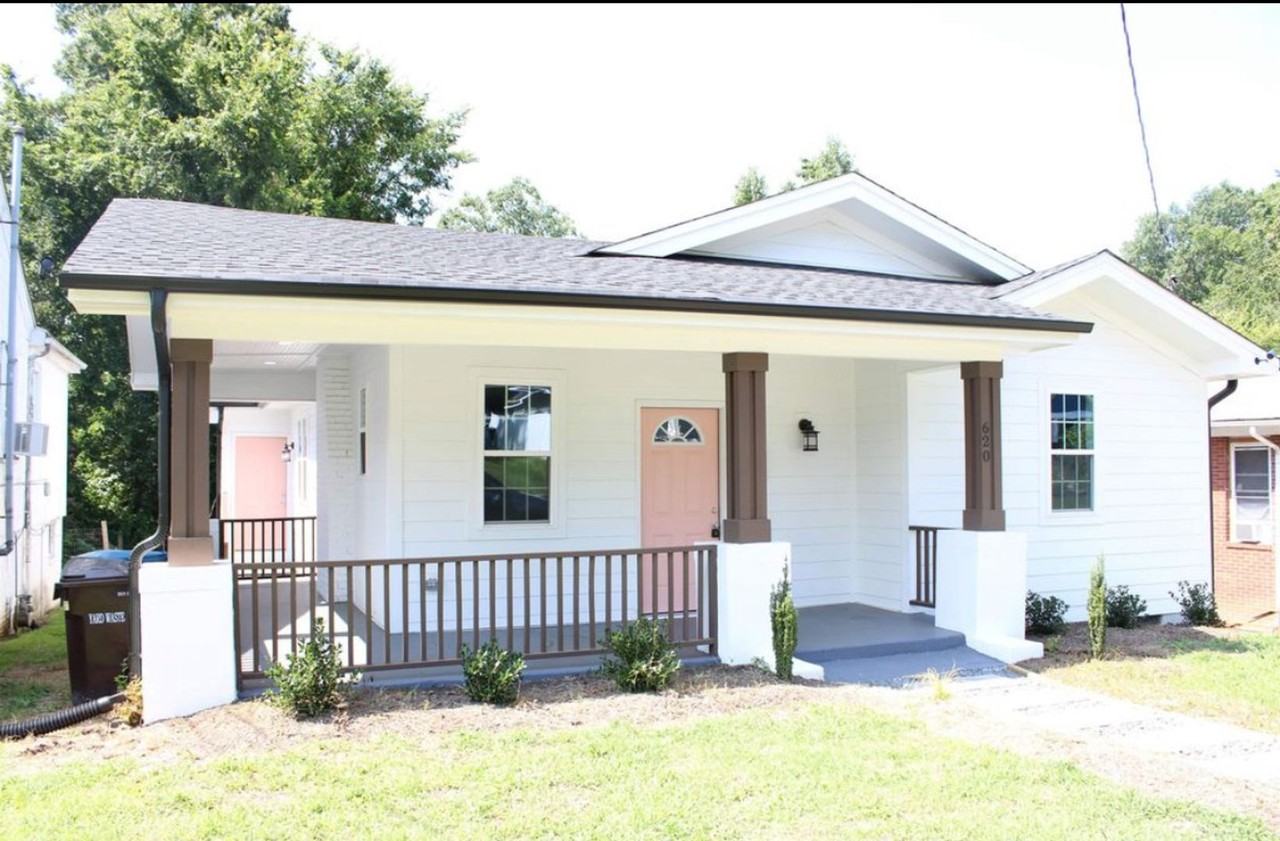 620 Dunbar St - Photo 2 of 30