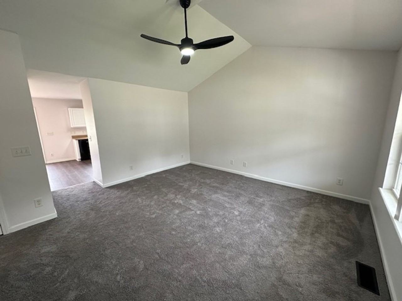 410 James Toney Dr - Photo 2 of 26