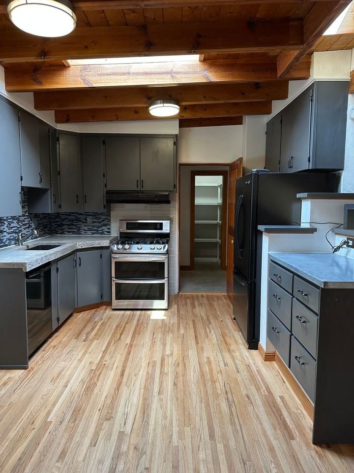 1938 San Ildefonso Rd - Photo 5 of 41