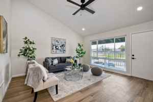 featured image of 1817 E Grand Ave