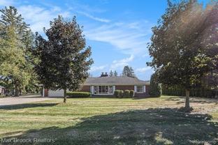 60 E Hurst Dr - Photo 1 of 1