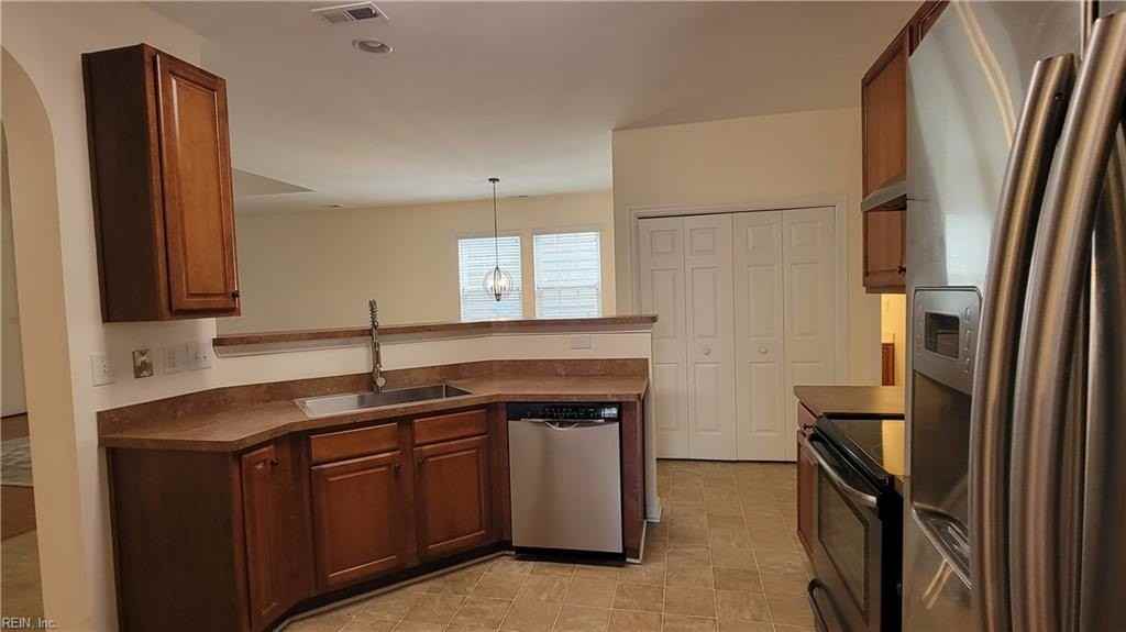 4501 Greendale - Photo 5 of 37