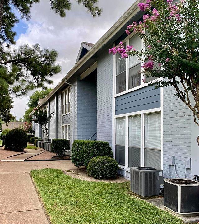 11900 Barwood Bend Dr - Photo 6 of 8