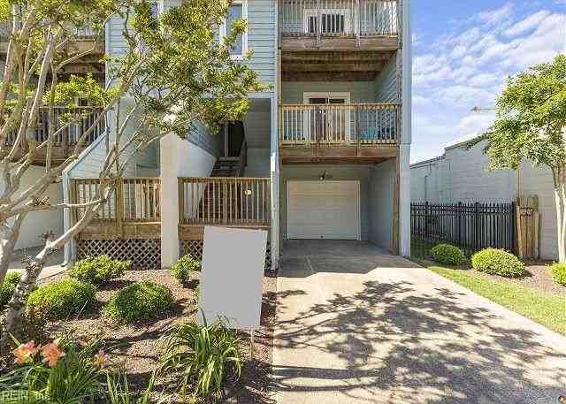 325 25th St - Photo 2 of 39