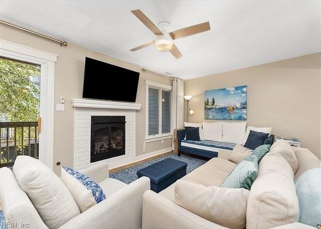 325 25th St - Photo 6 of 39