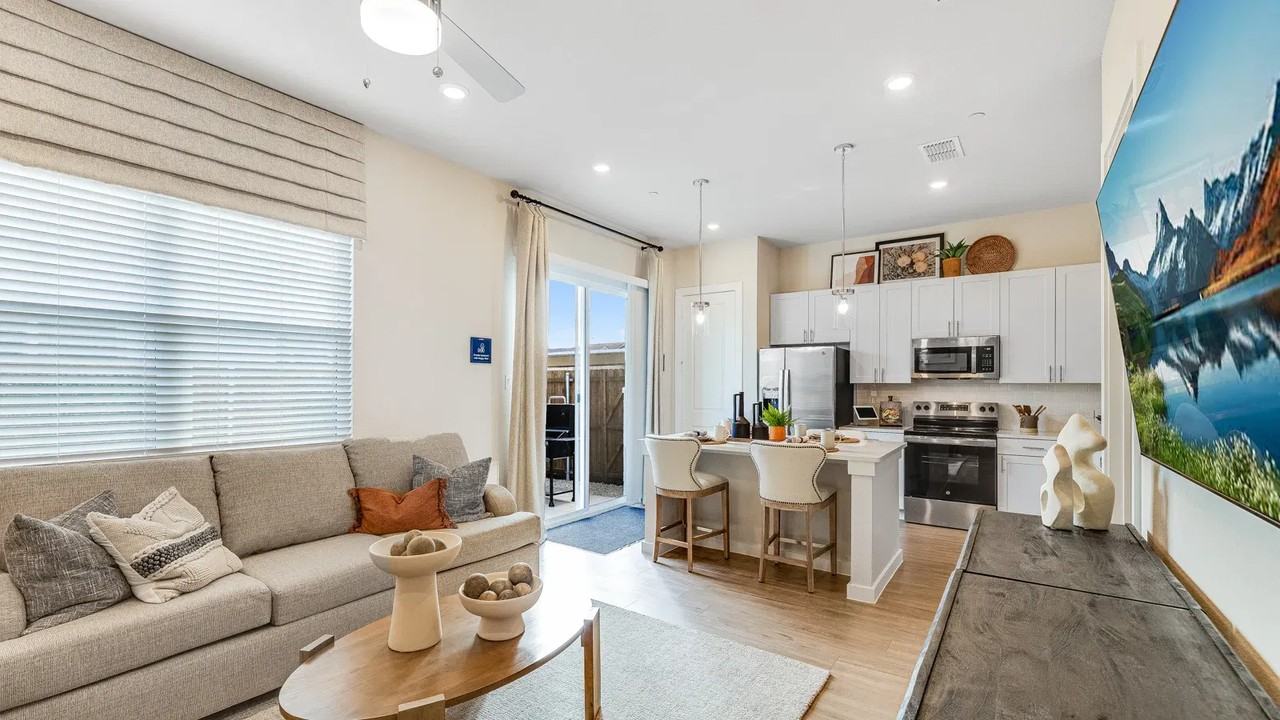 S Buddy Hayes Blvd #4007 - Photo 3 of 8