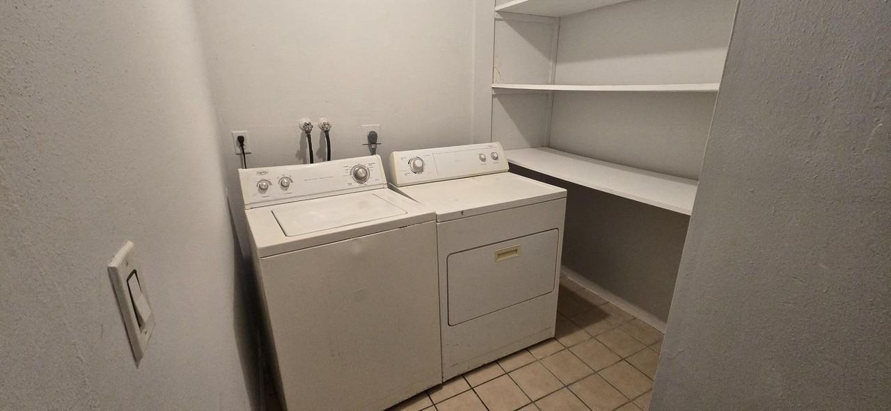 3177 Coral Hills Dr #1E - Photo 6 of 15