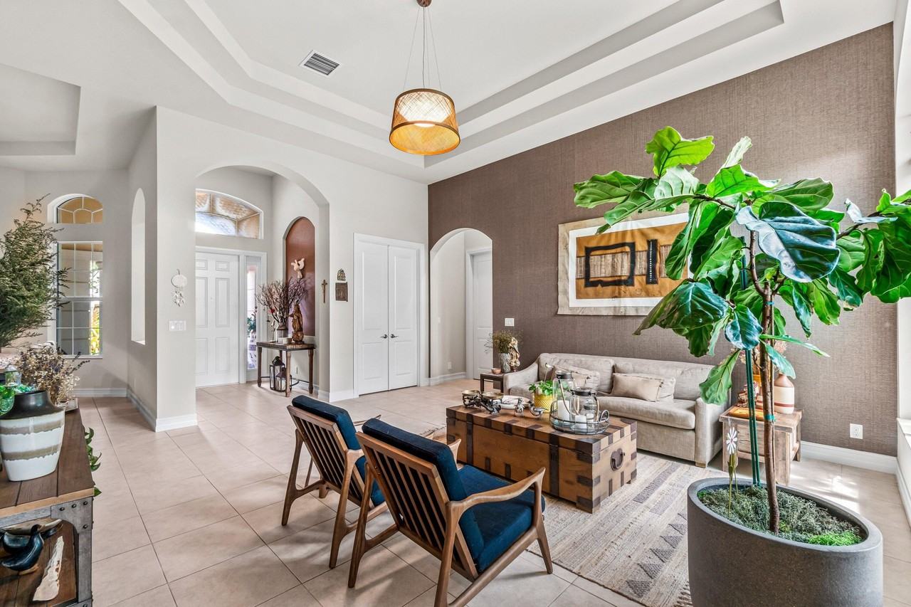 114 Carmela Court - Photo 4 of 50