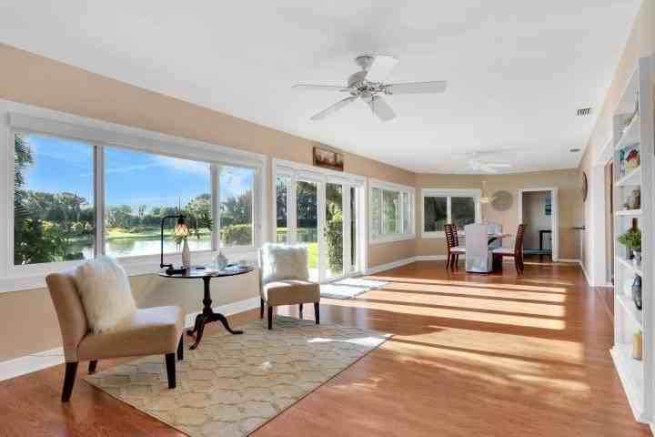 434 French Royale Cir - Photo 5 of 17