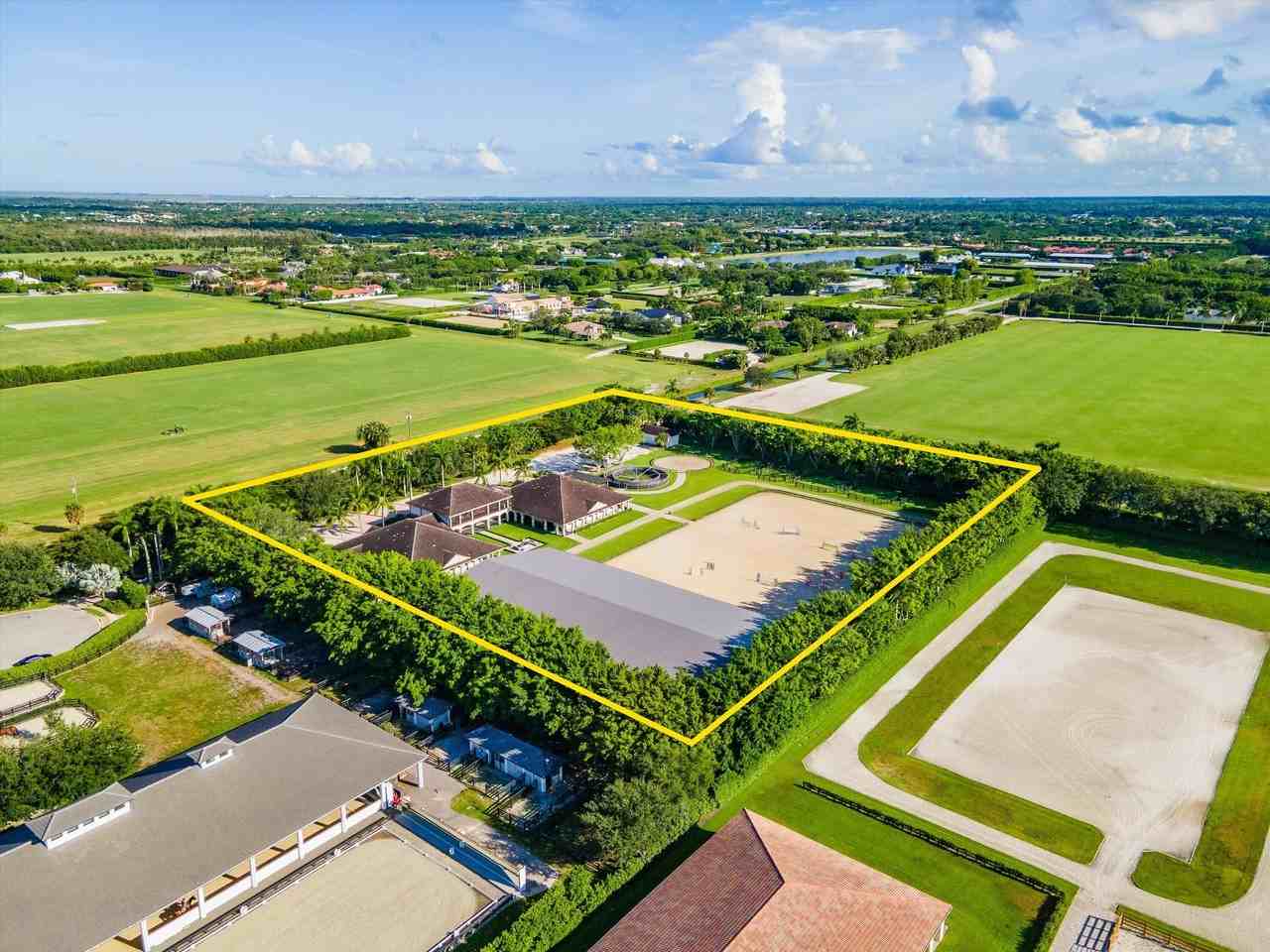 12995 Via Christina - Photo 2 of 29