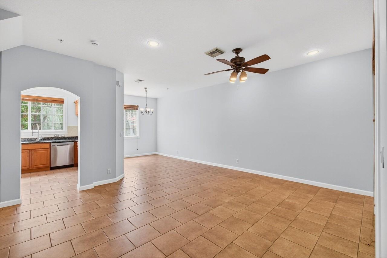 4582 Danson Way - Photo 3 of 50