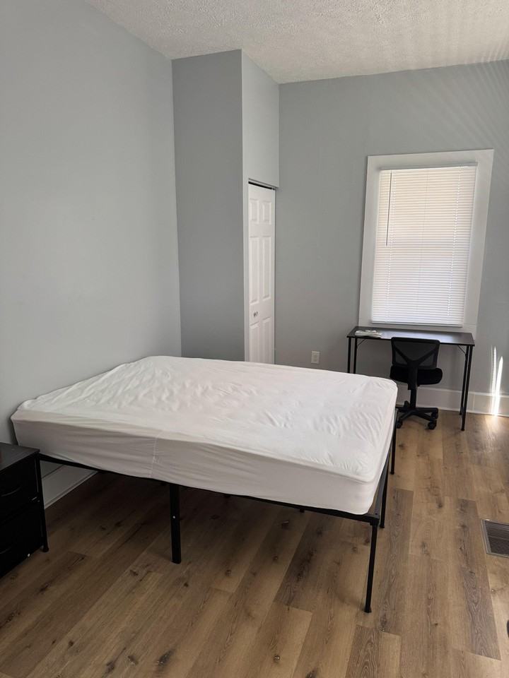 Weghorst St - Photo 2 of 2