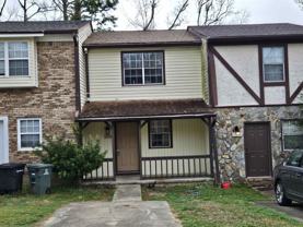 1575 Jacks Dr Apt B #B - Photo 1 of 1