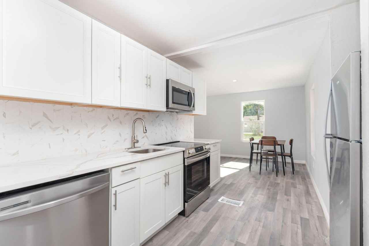 Rose St - Photo 3 of 5