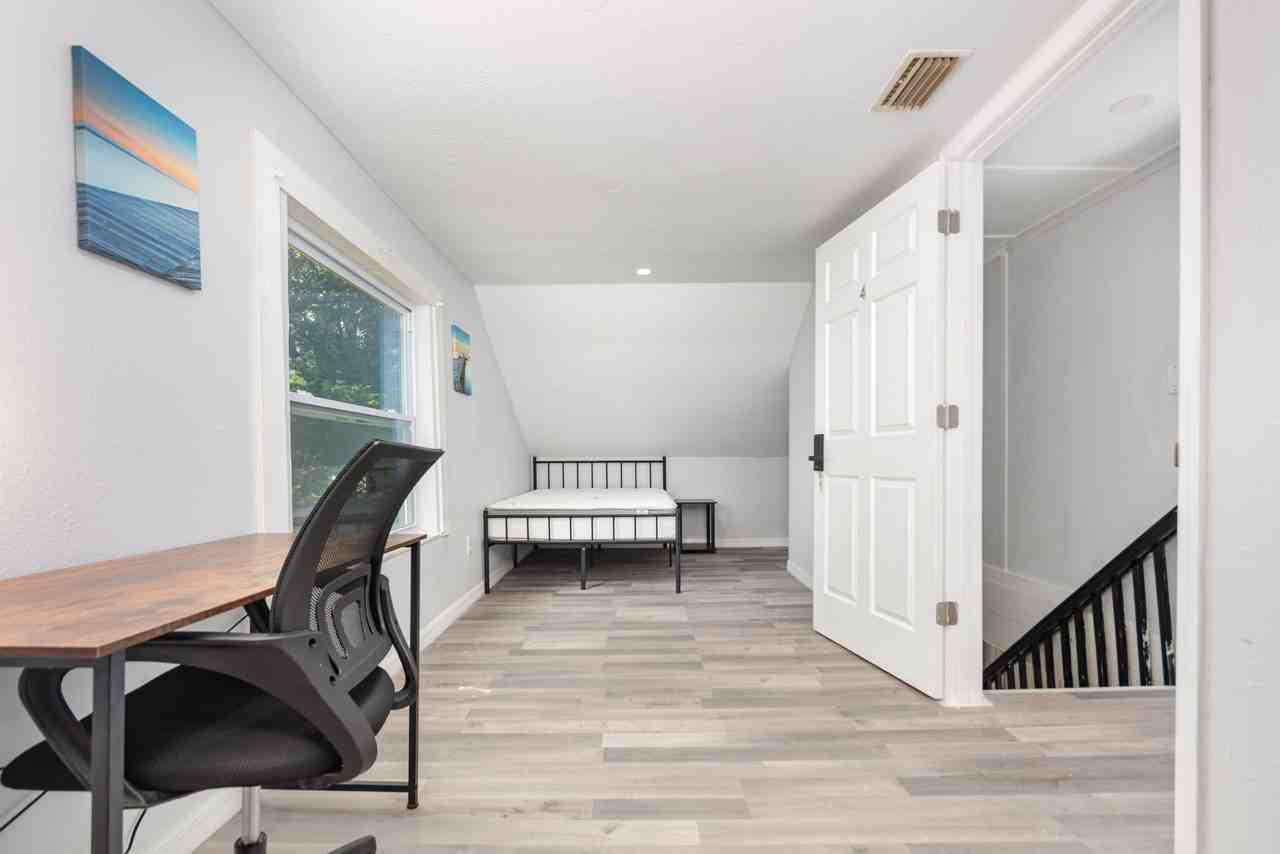 Rose St - Photo 5 of 5