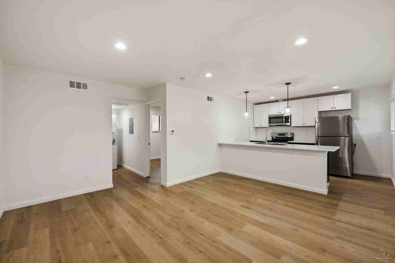 April Special : Nuvo Sunset - Photo 6 of 8