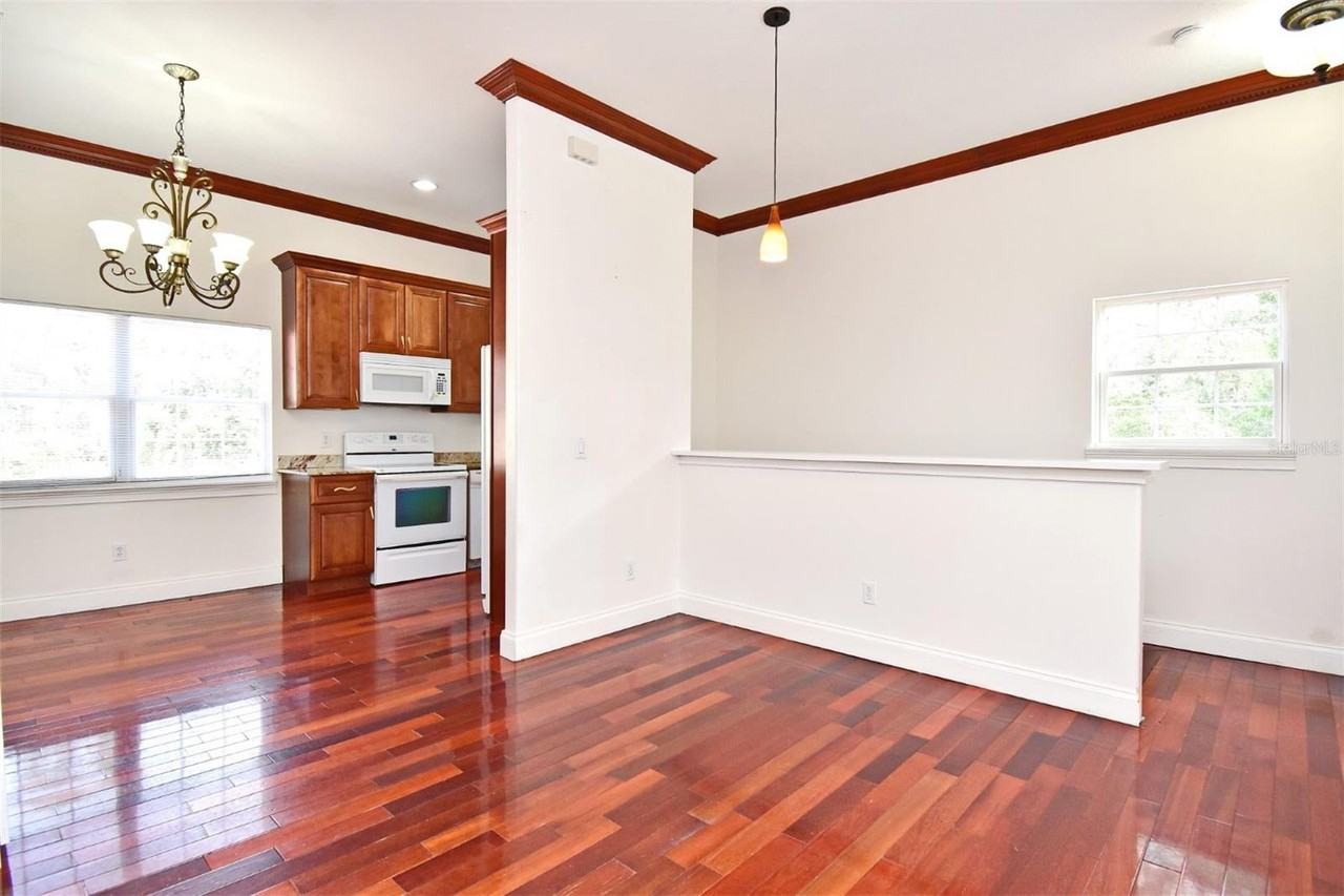 225 Arnold Ln - Photo 6 of 26